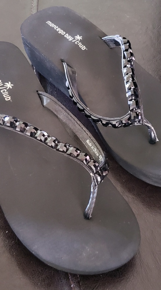Montego Bay Club flip flops